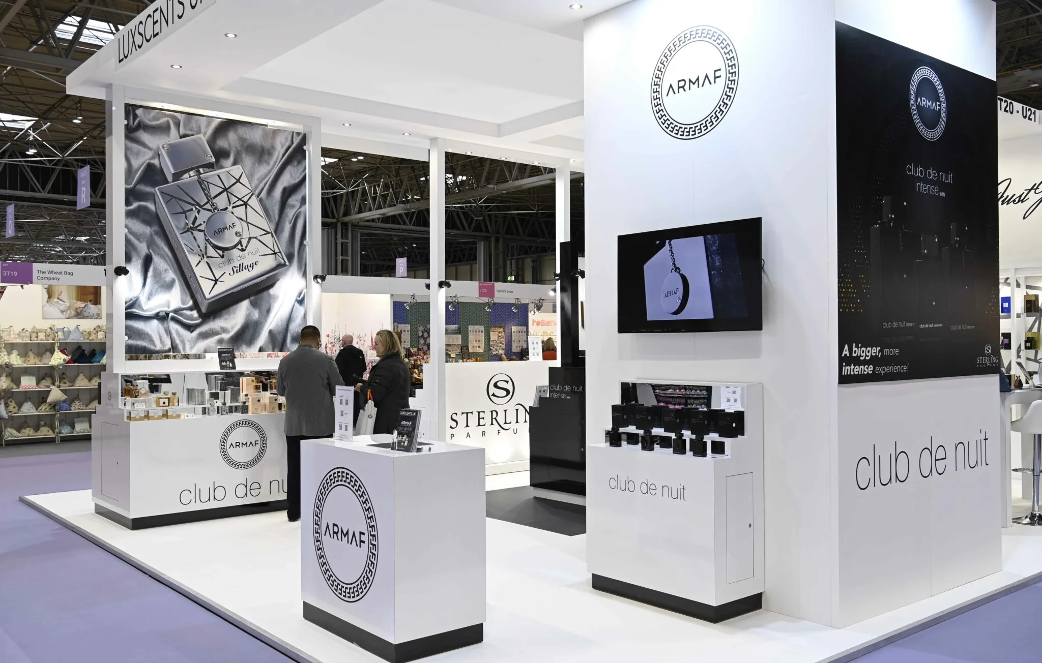 bespoke build stand london